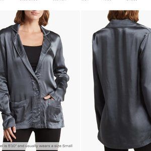 Elie Tahari Satin Blazer Size Medium NWT Blue/Gray